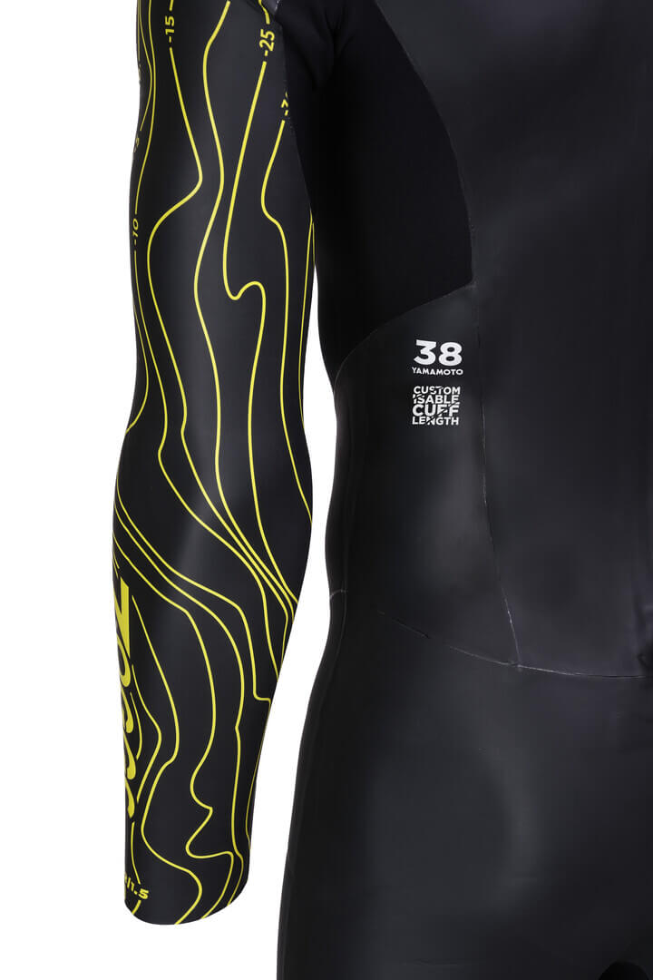 Close up of yamamoto neoprene used on the explorer ultra women's open water swimming wet suit 