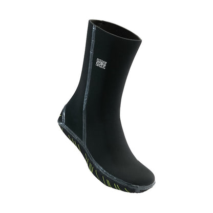 Zoggs 3mm neoprene swim socks for cold water swimming and open water training.