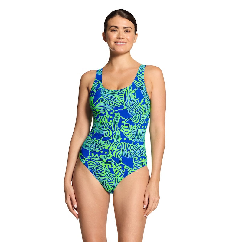 A women wearing a thermal lined swimsuit by Zoggs